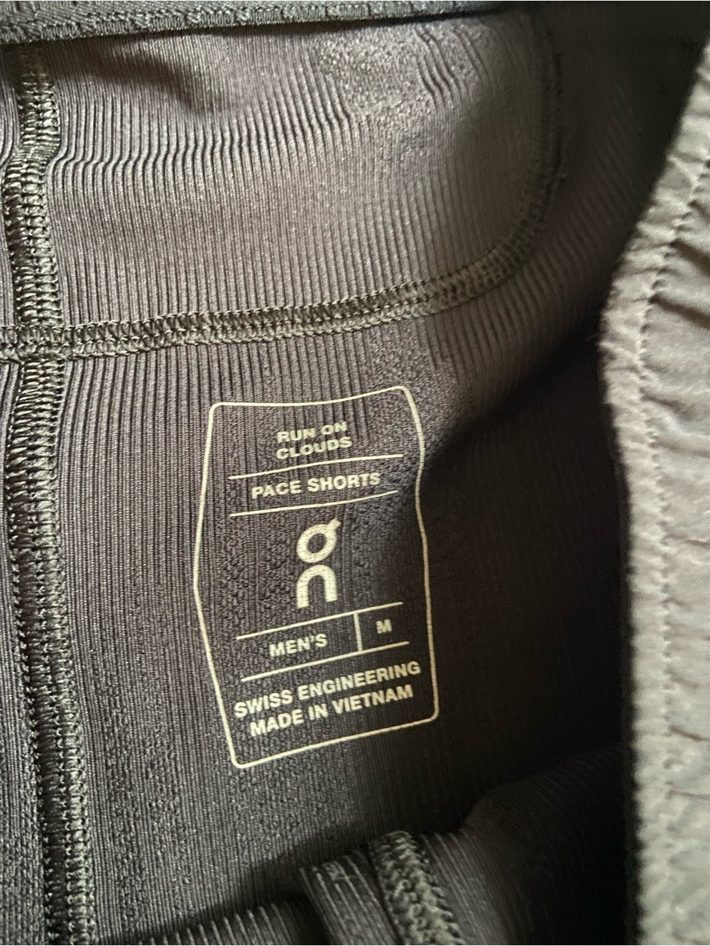 On Running Men’s Black 2-in-1 Athletic Shorts - Picture 2 of 5